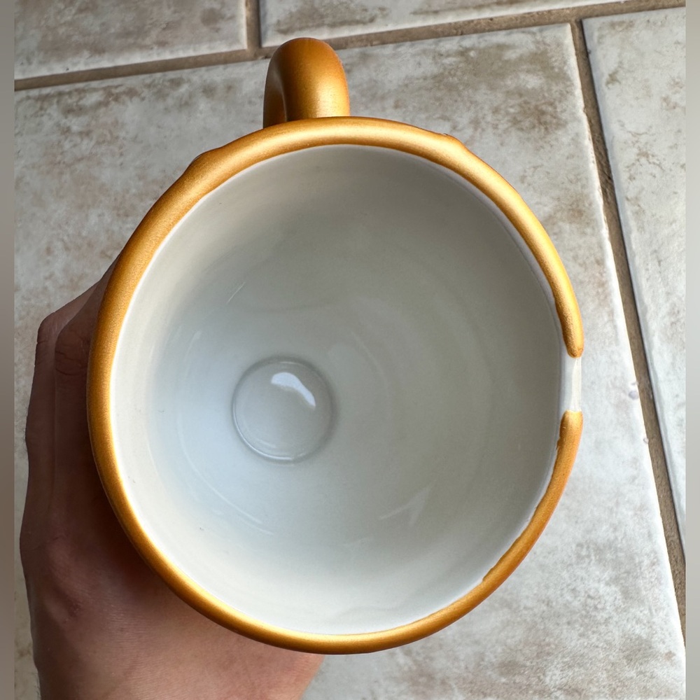 Disney Gold and Cream Dining Mug - Picture 8 of 9